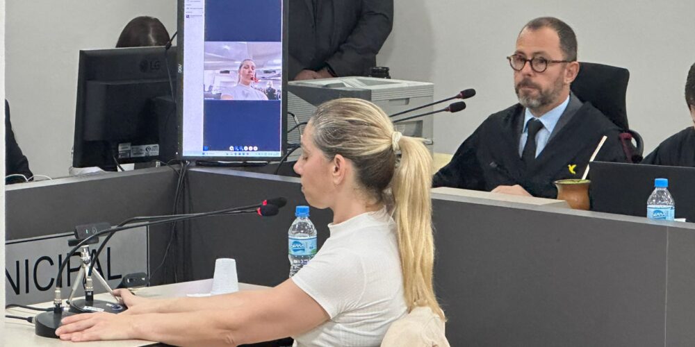 justica-em-depoimento-claudia-detalha-como-assassinou-valdemir-e-guardou-corpo-em-freezer-1-969